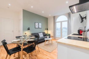 Apartment for 4 in front of Lille Flandres station